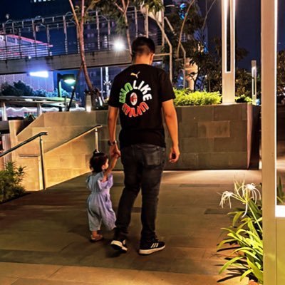 atip_jawas's profile picture. @acmilan 🔴⚫️ | @Lakers 💛💜