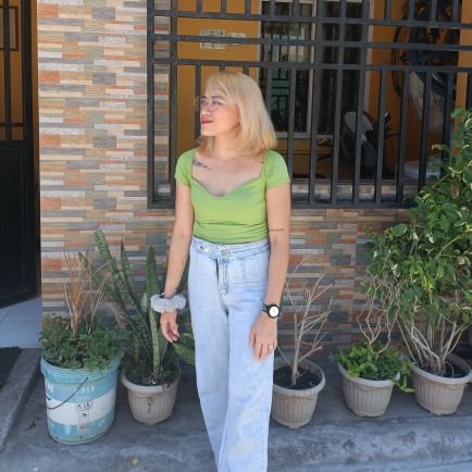 90's | LYCEAN | Food. Travel. Adventure. | KDramas. Series. Books. Wattpad. | Grey's Anatomy | Seawoman ⚓ | Single Momma
| ❤ |
DREAMER.BELIEVER.SURVIVOR. ★ت
