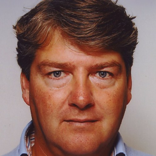 arjanwebbink's profile picture. directeur Webbink Bouwgroep, postcommandant brandweer Vriezenveen, verslaafd aan golf en vader van Maartje