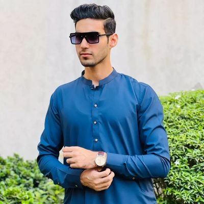 abduulrehman08's profile picture. A 19 years old guy trying to express his feelings by writing deep and unique lines✍