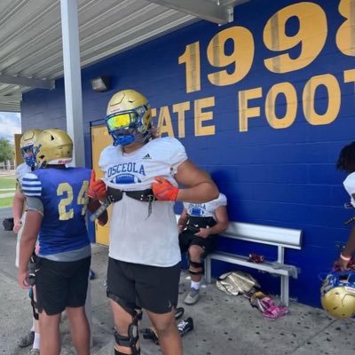 Osceola high-school C/O 2026 POS: LT/RT Height: 6’6 Weight: 290 GPA:3.2 marcusferrer839@gmail.com https://t.co/zVG7v1kL5a