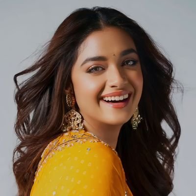 @keerthyOfficial @urstrulymahesh
@imRaina ❤️🥰
manaki nachina person manaki nachinate vundali anadhi stupidity ✨
#blessed ✨ #gratitude✨ #love❤️ #peace