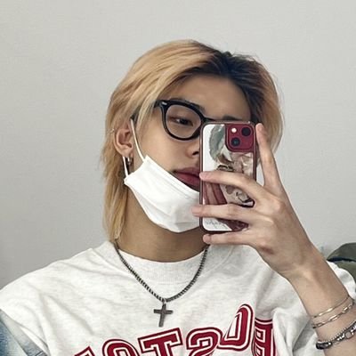 ImHyunjinToo's profile picture. Lixou's boyfriend  TW : blood ; death ; murder ; incendiarism