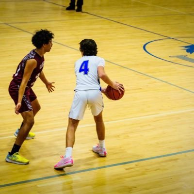 Class of 28🕺| 5’10| two sport athlete 🏀🏈| 150 lbs|