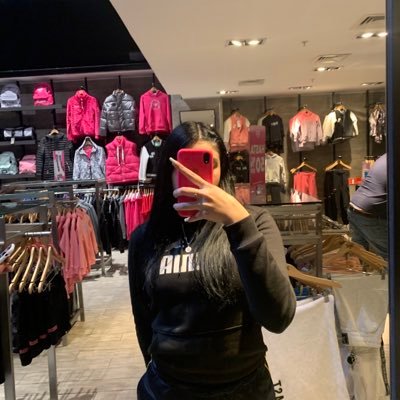 drippess_'s profile picture. …
