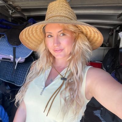 Conservative Family Lady who Believe in God and Country. #no DM