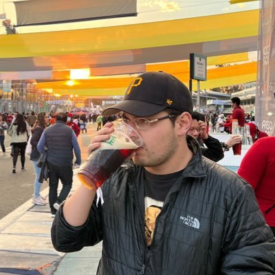 PedroSFC98's profile picture. Ambateño 🇪🇨 , hincha del Macará , fan del AC Milán y del Real Madrid.