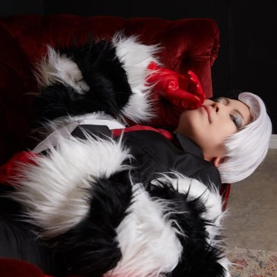 yu_ri_muimui's profile picture. 2022Dハロ〜の仮装初心者/20↑/のんびり＋低浮上/twst⚗️と👑推し/すんごい雑食/まったりですがコスOKな方であれば仲良くしてください/フォローご自由に！