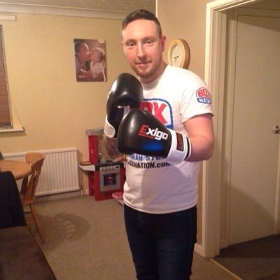 Boxing Nut, enthusiast and self proclaimed expert