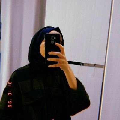 Farheenjanam7's profile picture. JUST NOTHING 😞