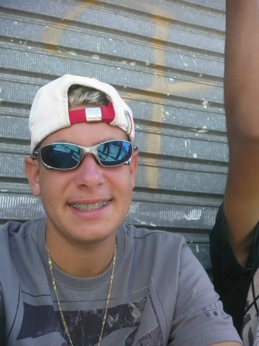 Praazeeer Viitiinhoo 15 Anoos Solteeiroo :P 
http://t.co/0YQub7leVe