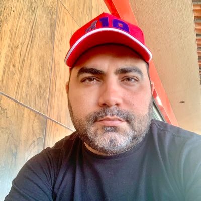 Filho, Pai, Esposo, Administrador, Investidor esportivo, Empreendedor
