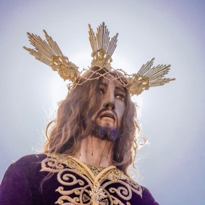 C_DE_SENTENCIA's profile picture. Privilegiados por ser los pies del señor cada miércoles santo y poder pasear la fe de un barrio. PASIÓN, ARTE Y COMPÁS...