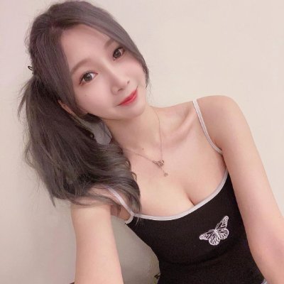 yuuuuuuu_523's profile picture. 本人沒有使用任何交友軟體❗
歐美精品代購Outlet連線中🙋‍♀️🙋‍♀️🙋‍♀️