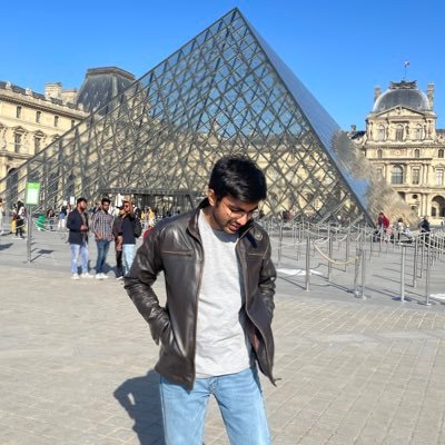 sheersho's profile picture. Backend Dev | Pro Maths Geek | CSE’19 JIIT | DC Fanboy