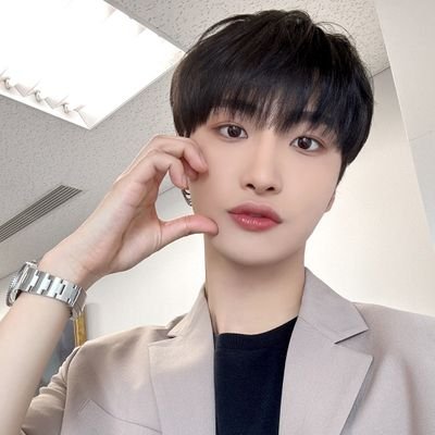 snghwateez's profile picture. 𝐑𝐨𝐥𝐞𝐩𝐥𝐚𝐲𝐞𝐫 of Park Seonghwa, 98liner & part of ATEEZ demon line who can capture you with his duality. Ready to fall into my charm?