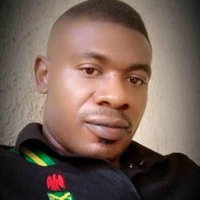 Correctional Custodian,👮🔦🗝️... Arts (graphics design). professional,🎨🖌️... music Addict🎹🎺🎸🎶🎤.