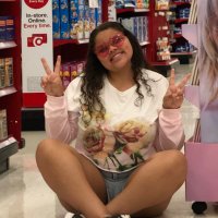Destinee (@taylorsnewsfeed) 's Twitter Profile