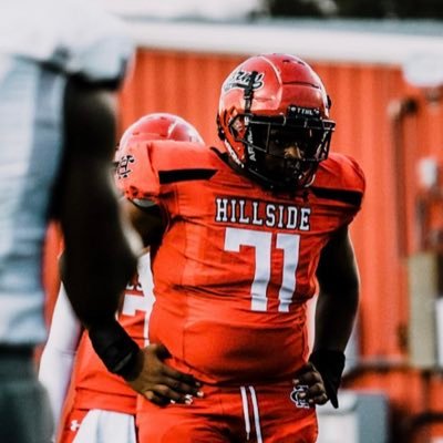 Cedar hill high school 3.5 GPA Versatile OL 6’3 280lb Class of 2025 https://t.co/E5buLstjNS