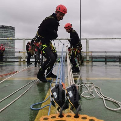 Hampshire Fire and Rescue Str rope team
