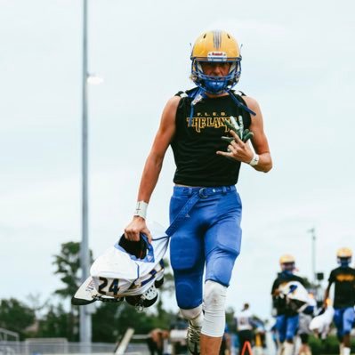 Richlands High School | GPA: 4.09/5 | C/O: 2024 | WR | BW: 170 | 40: 4.9 |