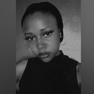 Serenityy_101's profile picture. Everything and more.