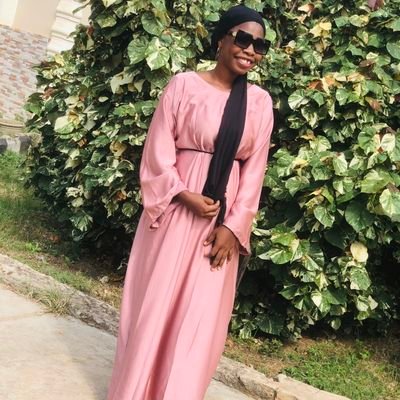 Muslimah 🧕
Certified Accountant 
Data Analyst 🧑‍💻
Fashion Designer ✂️ 
Sweetest heart❤️ ⚽