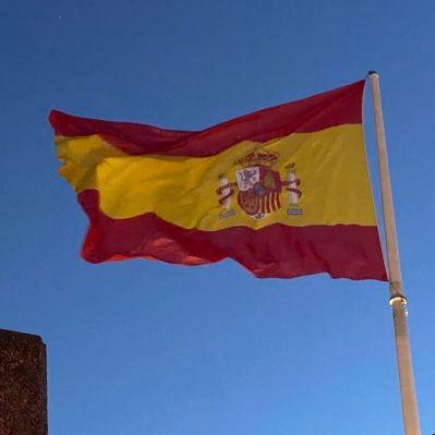 Sé amable, cada persona que encuentras está librando su ardua batalla Madridista Mourinhista Cristianista #RealMadridForever En continuo aprendizaje Viva 🇪🇸