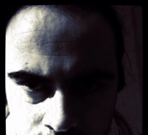 Sadlig's profile picture. j'ai le même âge que Jésus (cette bio à 3 ans)