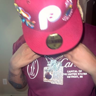 MichiganMadeRoz's profile picture. 