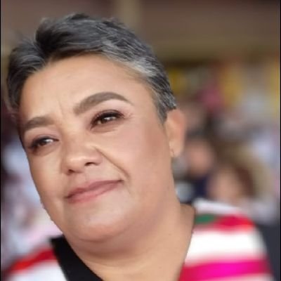 conductora del programa “DESPIERTA TLAXIACO”
94.5 Fm, la Perla de la Mixteca.