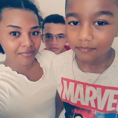 Casada 💍 
Crente em Jesus Cristo e Patriota
Brasil- RJ 🇧🇷
Insta: @reisj68 ♡
