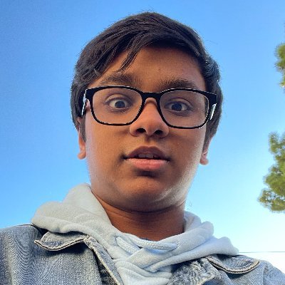 Self-taught 16 y/o programmer 👨‍💻 
Giving Frontend 🌐 + Backend 🖥️  + AI 🦾 + Marketing 🛒 tips and tools. Working on https://t.co/jjt2ZvECUm.