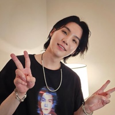 bts_dailydata's profile picture. ONLY ARMY  || @tkoocat @kootanny