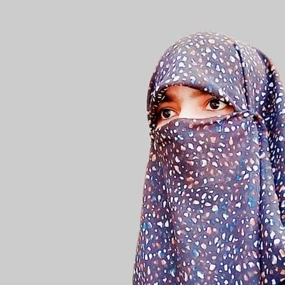 Misbah Ahmed Mughal is psychologist, graphic designer, Mentor, and a innovative digital marketer.