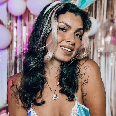 🇵🇷 𝐚𝐫𝐦𝐲 𝐯𝐞𝐭 • 𝐜𝐨𝐬𝐩𝐥𝐚𝐲𝐞𝐫 • 𝐬𝐭𝐫𝐞𝐚𝐦𝐞𝐫 🎮 @twitch @tiktok @youtube • https://t.co/OByTBhYES0 📧 steelewolfee@gmail.com