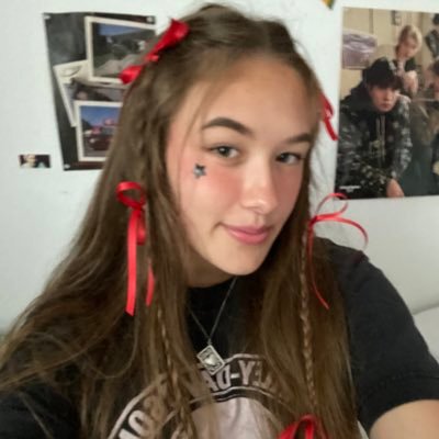 prettygrlhi's profile picture. kiss me and bite me