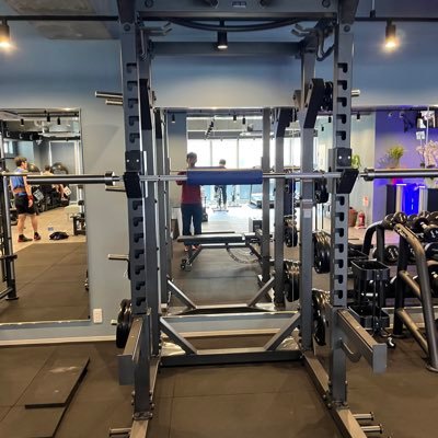 shoken25858's profile picture. 海、lol、筋トレ、福岡と福山