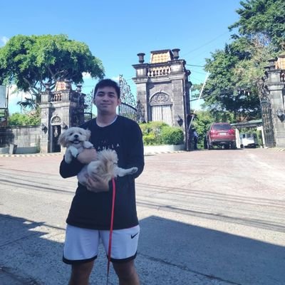 iam_erick05's profile picture. One life.