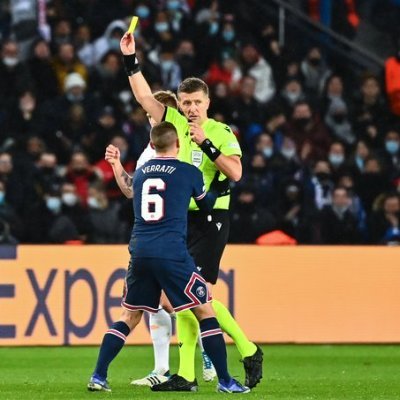 Piszę plotki. Lubisz ciekawe wiadomości. Daj follow. Nie lubisz? Trudno.