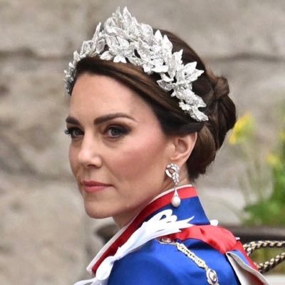 ✝️ 🇬🇧 🏴 British monarchist. Windsorite