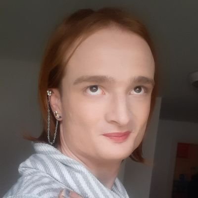 🏳️⚧️🏳️🌈🍉🇺🇦 PhD researcher | Particle Physicist | Sussex | Queen of too many hobbies | 💜 getting lost in fantasy worlds (or the nearest fields)