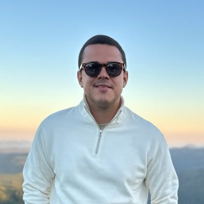 Advogado. Pós-graduado em Ciências Criminais.