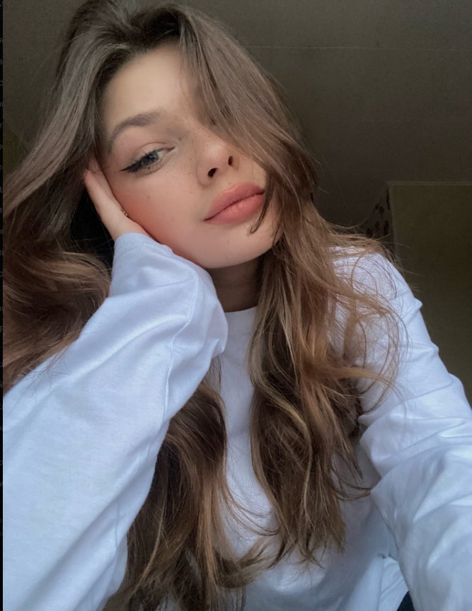 kizzie_avery's profile picture. Hi i love sex my contact here https://t.co/e6KYsEGeuR