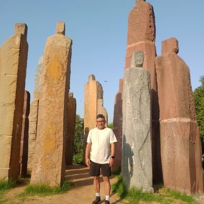 santanu109's profile picture. Dermatologist