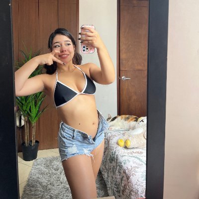 CandyRoseBae's profile picture. 🥖🍯 𝓗𝓮𝓵𝓵𝓸, 𝓶𝔂 𝓱𝓸𝓷𝓮𝔂 💋
𝙄’𝙢 𝙛𝙪𝙣 𝙖𝙣𝙙 𝙧𝙖𝙣𝙙𝙤𝙢, 𝙨𝙝𝙮 𝙗𝙪𝙩 𝙣𝙖𝙪𝙜𝙝𝙩𝙮 😈 𝘼𝘿𝙐𝙇𝙏 𝘾𝙊𝙉𝙏𝙀𝙉𝙏 🔞👀🍆🔥