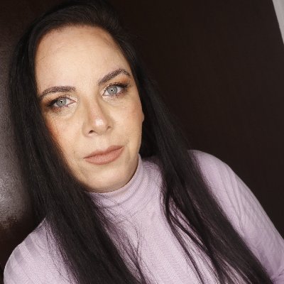 ♡ Fotógrafa  ♡ Locutora  ♡ Ler ♡ Séries ♡ Dramas 
 Dona do site https://t.co/xRmrH8WElO / https://t.co/2yS4L5X6F9 / criadora do fansub dramaskfan
