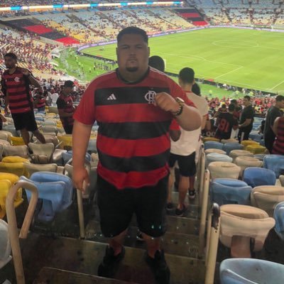 A vida me fez Flamengo, e eu fiz do Flamengo minha vida! 1977 ✊🏻🔴⚫️