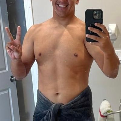 Venezuelan Guy, 45 Years old, 8 years into the swinger lifestyle