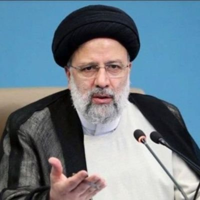 شهید جمهور محبوب و منتخب معظم له! دارای دکترای لوکوموتیر رانی با شش کلاس سواد